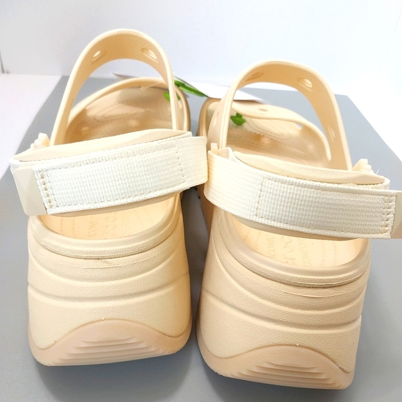 CROCS Hiker Xscape Sandals, NWT, Size 12L|10M - Picture 12 of 13